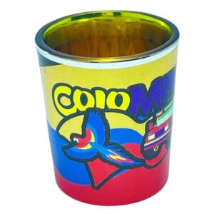 🥃 Copa Dorada Tricolor – Bandera, Loro y Chiva Colombiana