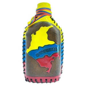 🍶Botella Artesanal en Cuero Repujado – 330 ml (Media Botella)